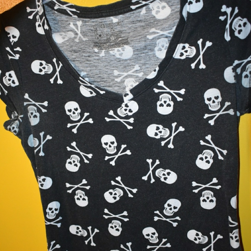 5/$25 Skull Tshirt